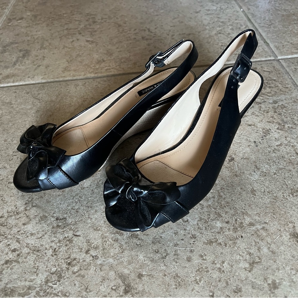 NWT Alex Marie leather black wedges size 7
